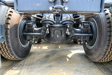 �����ؿ� ����F3000 350���� 6X4 LNGǣ����(��Ȼ�����䳵)(SX4256NT384T)ͼƬ