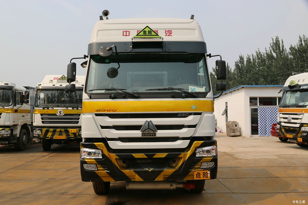 й HOWOؿ 380 6X4 CNGǣ(Ȼ䳵)(ZZ4257N3847E1CB)                                                