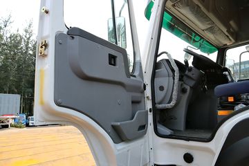 �й����� HOWO�ؿ� 380���� 6X4 CNGǣ����(��Ȼ�����䳵)(ZZ4257N3847E1CB)ͼƬ