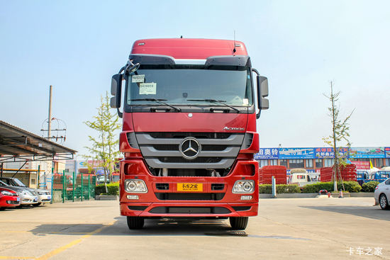 ���� Actros�ؿ� ��Ӣ�� 480���� 6X2ǣ����(�ͺ�2648 LS)