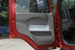 东风柳汽 乘龙重卡 220马力 4X2牵引车(LZ4150M3AA)