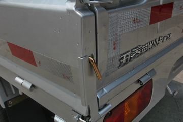 ���� �ٹ�С�� 1.2L 82���� ���� 2.71�׵���΢��(LZW1029BCYA)ͼƬ