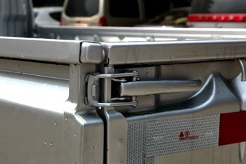 ���� �ٹ�С�� 1.2L 82���� ���� 2.71�׵���΢��(LZW1029BCYA)ͼƬ