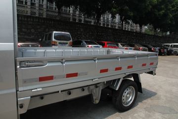 ���� �ٹ�С�� 1.2L 82���� ���� 2.71�׵���΢��(LZW1029BCYA)ͼƬ