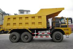 红岩 金刚矿霸 371马力 6X4 宽体矿用自卸车(CQ5763PTG384)