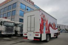 江淮 格尔发K3中卡 160马力 4X2 6.8米排半舞台车(HYS5161XWTH4)