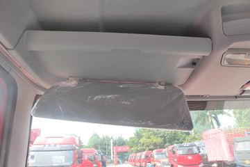 һ����� J6L�п� 220���� 4X2ǣ����ͼƬ