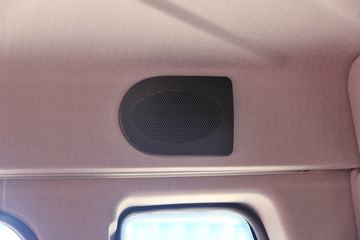 һ����� J6L�п� 220���� 4X2ǣ����ͼƬ