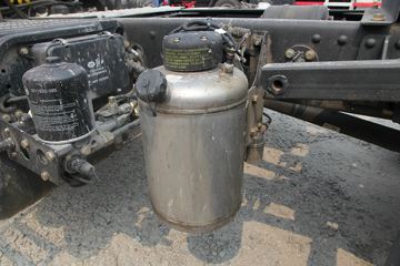 һ����� J6L�п� 220���� 4X2ǣ����ͼƬ