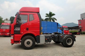 解放J6M&nbsp;牵引车外观                                                图片