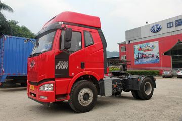 解放J6M&nbsp;牵引车外观                                                图片