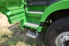 福田 欧曼GTL 9系重卡 336马力 6X4 5.6米自卸车(新型渣土车)(BJ3259DLPJB-XC)