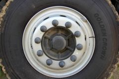 福田 欧曼ETX 5系重卡 230马力 6X2 9.5米厢式载货车(BJ5252XXX-XC)