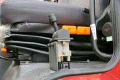 中国重汽 斯太尔M5G重卡 340马力 6X4 5.6米自卸车(ZZ3251N384GD1)