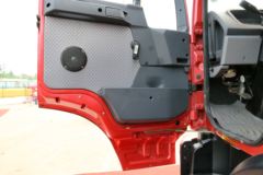 中国重汽 斯太尔M5G重卡 340马力 6X4 5.6米自卸车(ZZ3251N384GD1)