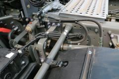 中国重汽 斯太尔D7B重卡 380马力 6X2牵引车(ZZ4253N27C1D1N)