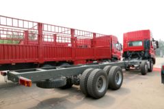 中国重汽 斯太尔M5G重卡 310马力 8X4 9.6米仓栅式载货车(ZZ1313N466GD1)