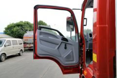 中国重汽HOWO 统帅 129马力 4.2米单排厢式轻卡(ZZ5047XXYF341BD1Y45)