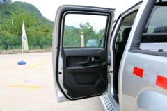 骐铃汽车 T5 精英版 2.8L柴油  两驱 标厢双排皮卡