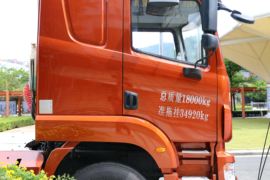 联合V系&nbsp;牵引车外观                                                图片