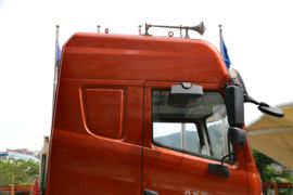 联合V系&nbsp;牵引车外观                                                图片