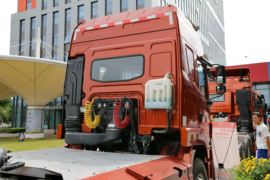 联合V系&nbsp;牵引车外观                                                图片