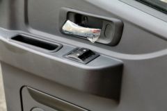 联合卡车 V290重卡 290马力 4X2牵引车(SQR4181D6Z-3)