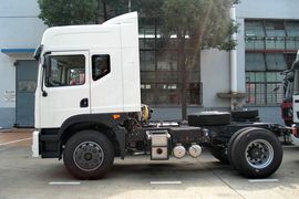 创普&nbsp;牵引车外观                                                图片