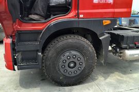 创普&nbsp;牵引车驾驶室                                               图片