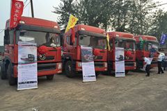 东风新疆(原创普) 重卡 340马力 6X2牵引车(EQ4230WZ4D)