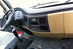 东风新疆(原创普) 重卡 340马力 6X2牵引车(EQ4230WZ4D)