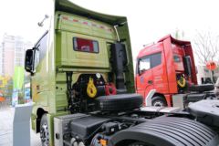 福田 欧曼GTL 6系重卡 超能版 460马力 6X4牵引车(绿色)(BJ4259SNFKB-XF)