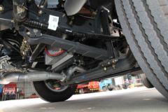 东风 多利卡D6 115马力 4X2 3300轴距单排危化品运输车底盘