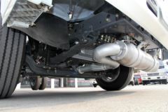 东风 多利卡D6 115马力 4X2 3300轴距单排危化品运输车底盘