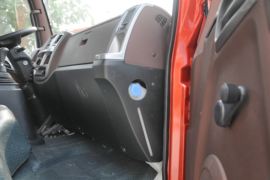 王牌7系&nbsp;载货车驾驶室                                               图片