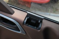 重汽王牌 7系中卡 160马力 4X2 6.1米仓栅式载货车底盘(CDW5121CCYHA1R4)