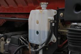 王牌7系&nbsp;载货车底盘                                                图片