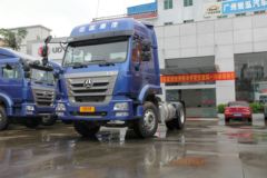 豪瀚J7B 牵引车