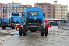 青岛解放 龙V中卡 140马力 4X2 5.8米载货车底盘(CA1100PK2E4A80)