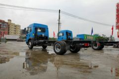 青岛解放 龙V中卡 140马力 4X2 5.8米载货车底盘(CA1100PK2E4A80)