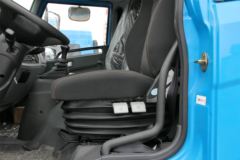 青岛解放 龙V中卡 140马力 4X2 5.8米载货车底盘(CA1100PK2E4A80)