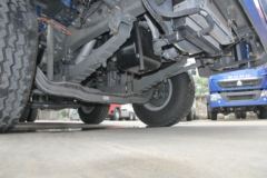 中国重汽 豪瀚J5G重卡 340马力 8X4 9.5米栏板载货车(ZZ1315N4663D1)