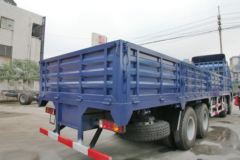 中国重汽 豪瀚J5G重卡 340马力 8X4 9.5米栏板载货车(ZZ1315N4663D1)