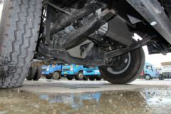 青岛解放 龙V中卡 140马力 4X2 5.8米载货车底盘(CA1100PK2E4A80)