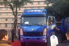 重汽王牌 7系中卡 180马力 4X2 5.8米仓栅式载货车(CDW1121HA1R4)