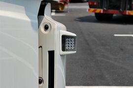 Volvo底盘&nbsp;清障车外观图片