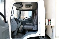 跃进 超越C300-33 125马力 4.1米单排厢式轻卡(飞翼)(NJ5041XXYZFDCMZ)