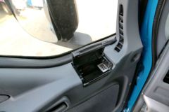福田 欧曼ETX 6系重卡 245马力 6X2 9.5米厢式载货车(BJ5203XXY-2)