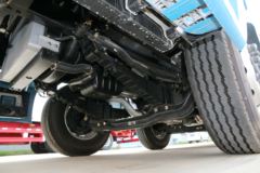 福田 欧曼ETX 6系重卡 245马力 6X2 9.5米厢式载货车(BJ5203XXY-2)