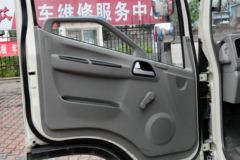 解放 J6F 130马力 4.21米单排厢式轻卡(CA5041XXYP40K2L1E4A84-3)